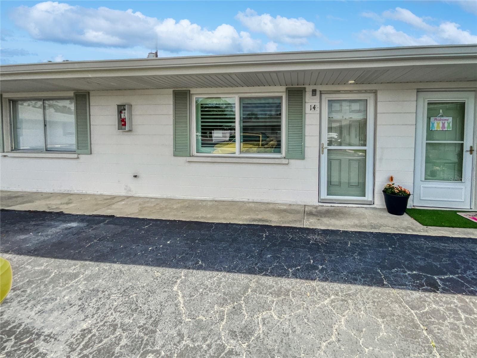 Photo of 525 MANATEE CT #14