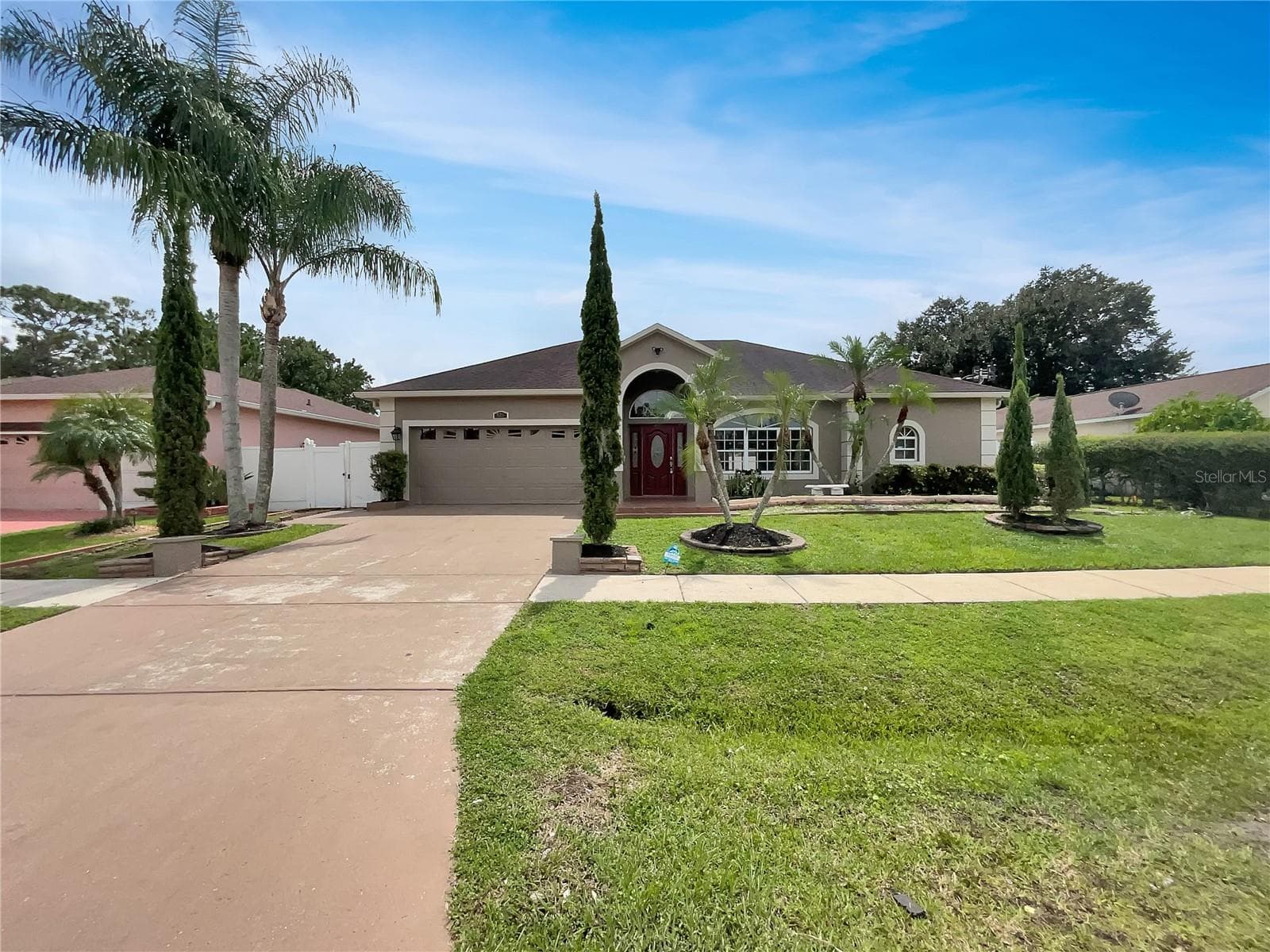 Photo of 526 PINEHURST CV
